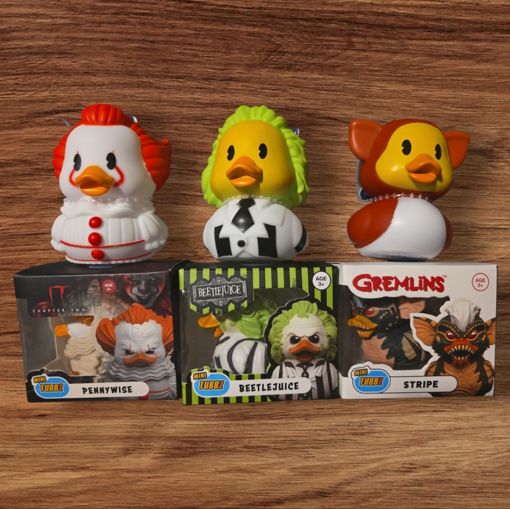 Set Of 6 Mini Beetlejuice, Pennywise, Stripe, Gizmo Ducks. Tubbz / Warner Bros.